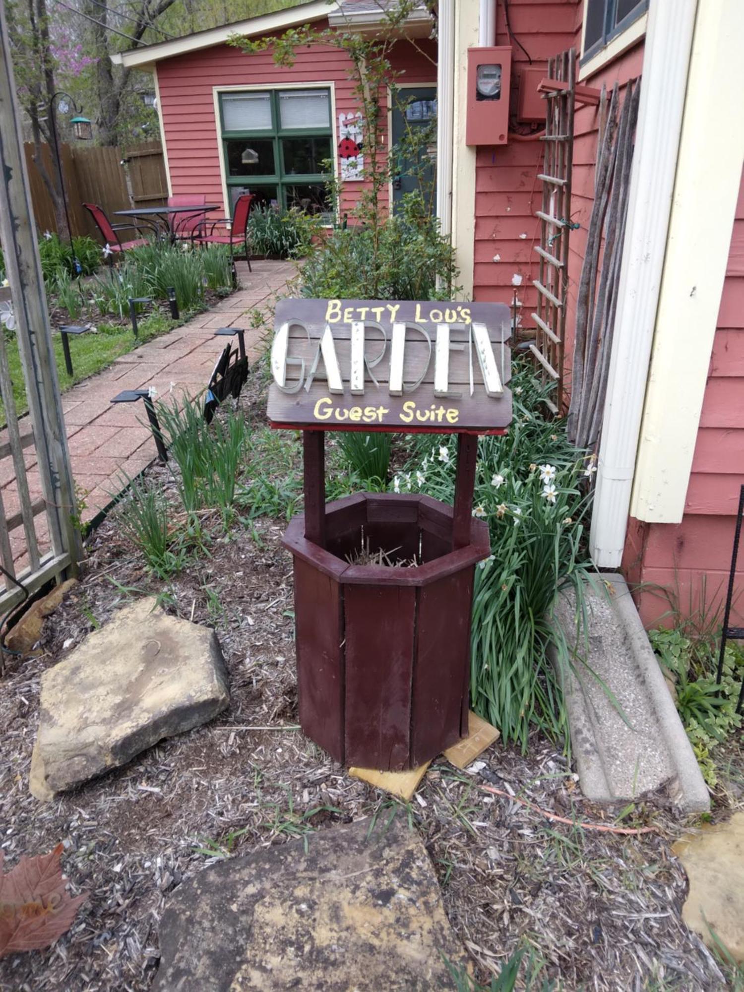 Bed and Breakfast Betty Lous Garden Нэшвилл Экстерьер фото